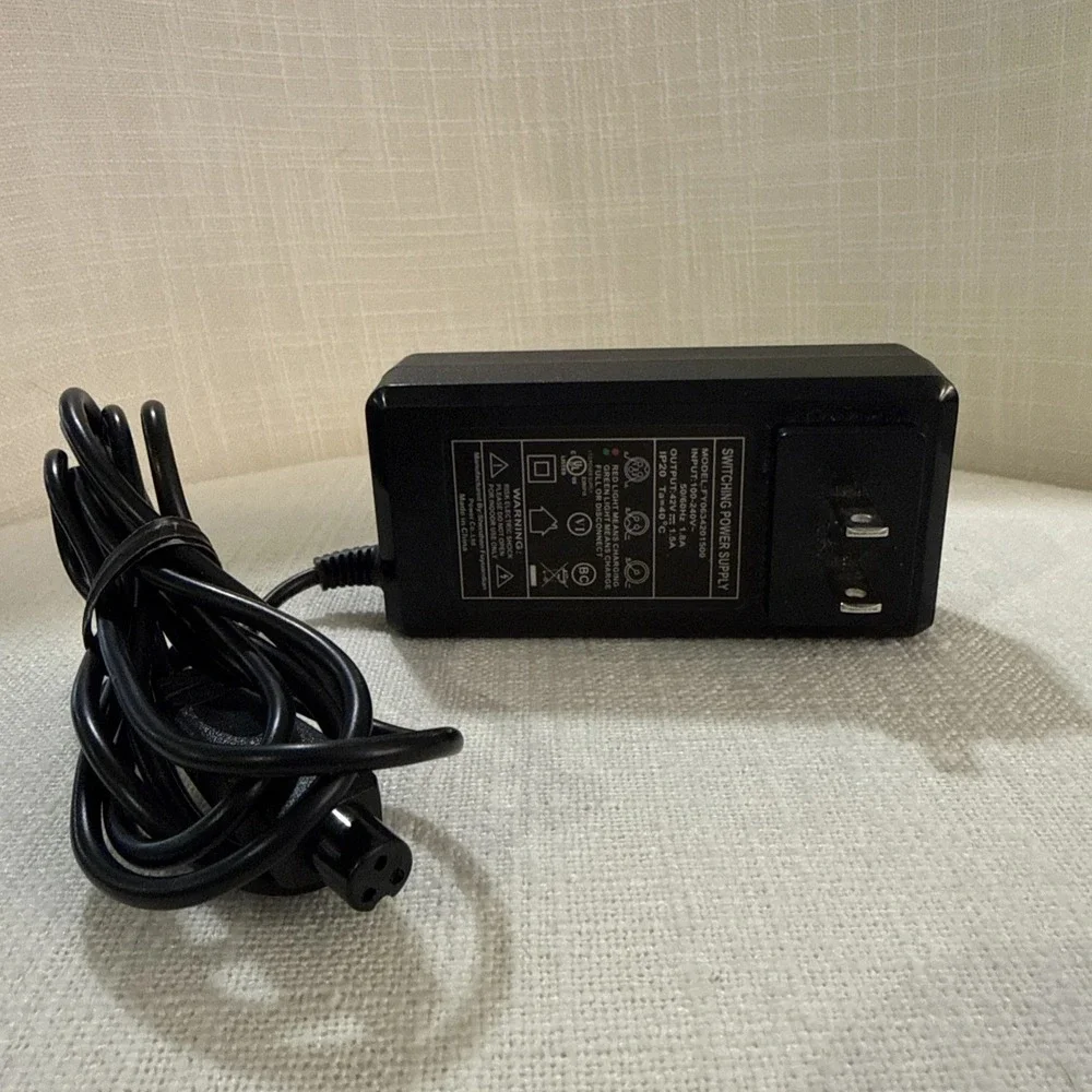 The Unbranded Brand one charger